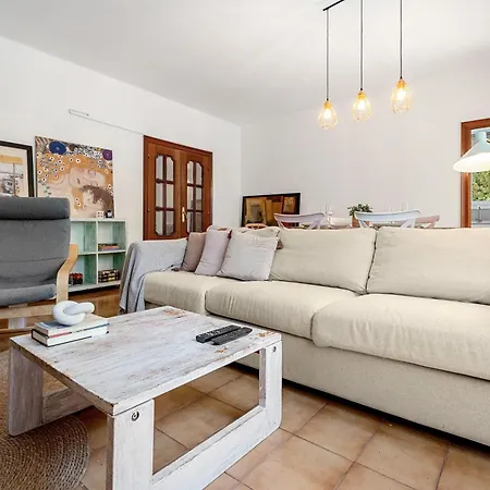 With Garden Next To The Cambrils